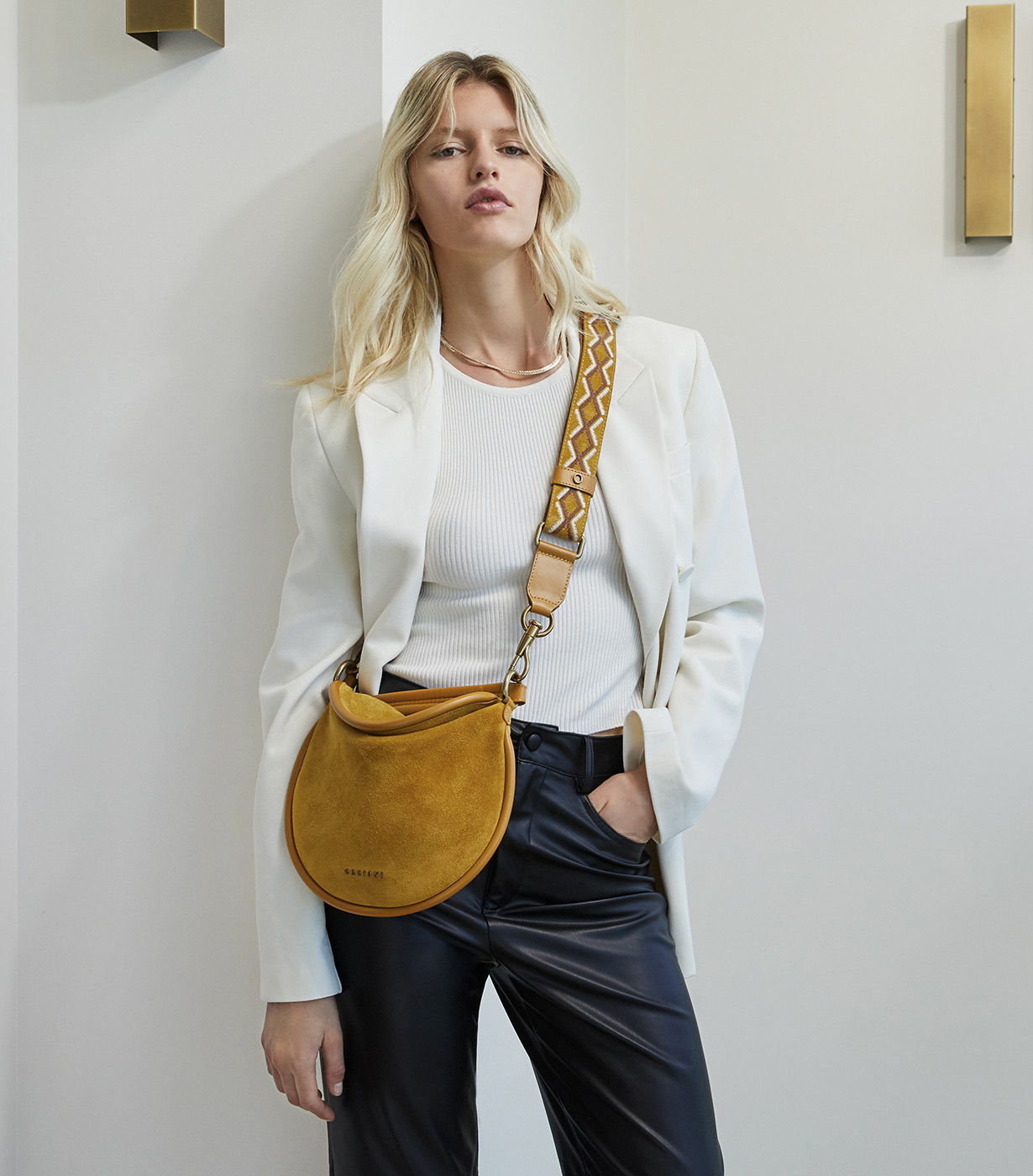 Borsa a spalla scamosciata marrone da donna Swish Jeans Valentina