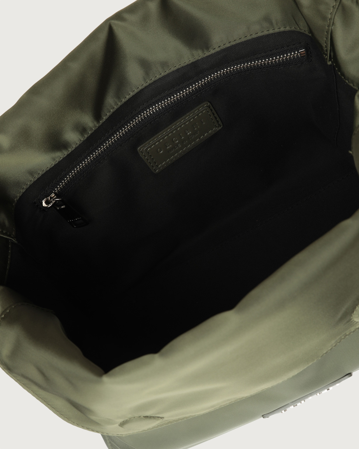 Borse in plastica riciclata. borsa marsupio in plastica riciclata