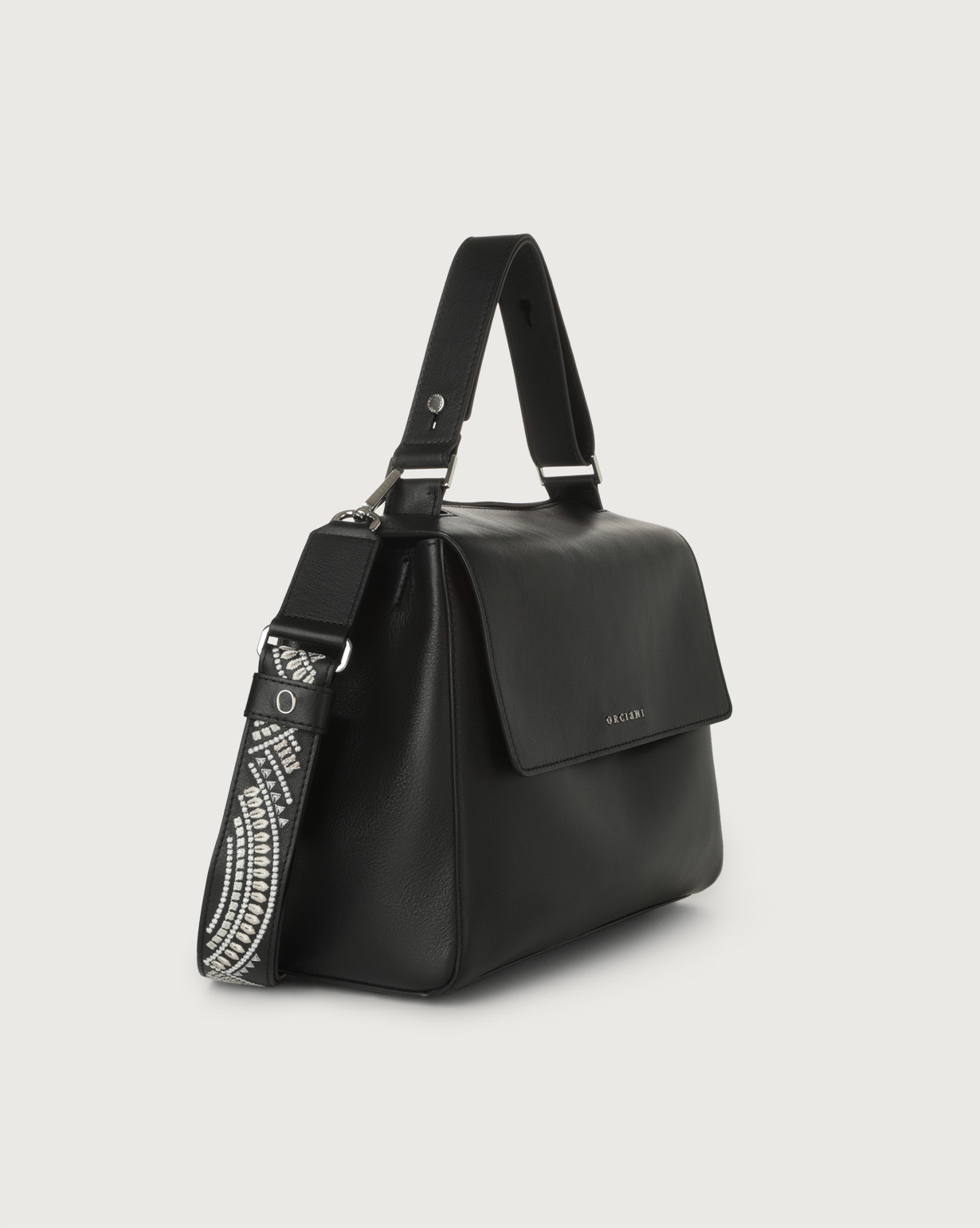 Orciani Borsa Sveva Media Madlen in pelle con tracolla colore NERO
