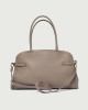 Orciani Borsa Aura Soft Large a spalla in pelle martellata con tracolla Pelle martellata TAUPE