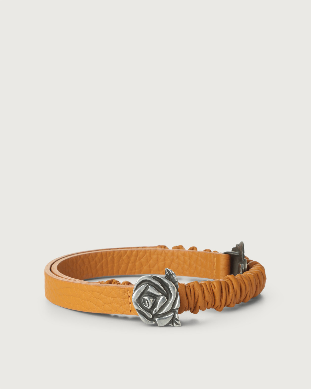 Interlocking top belt buckle